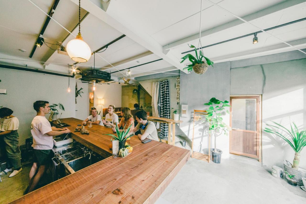 Hippo Hostel And Cafe Bar Осака Екстериор снимка